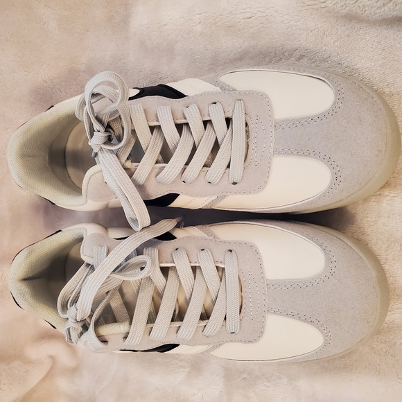 Stylish Nicole MIiller Cream and Black Sneakers - Picture 2 of 5